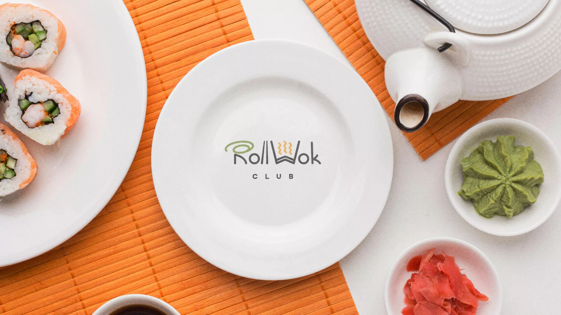 Разработка логотипа и фирменного стиля в Котельниках для суши-бара «Roll Wok Club» Разработка логотипа и фирменного стиля в Котельниках для суши-бара «Roll Wok Club»